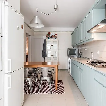 Apartment Chique And Spacious Flat In Cascais