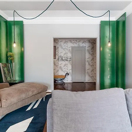 Chique And Spacious Flat In Apartment