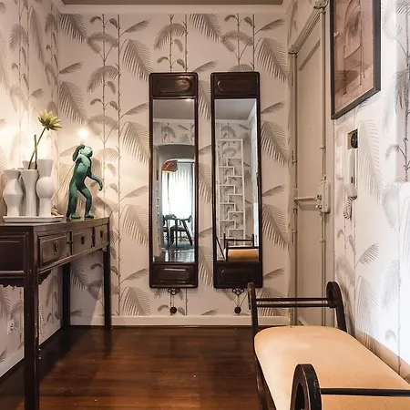Chique And Spacious Flat In *