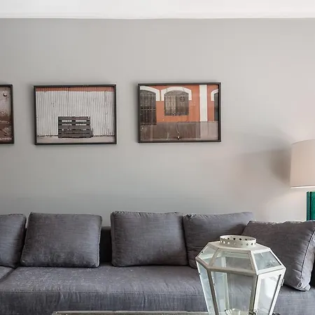 Chique And Spacious Flat In Apartment Cascais