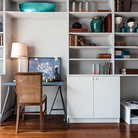Chique And Spacious Flat In *