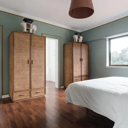 Chique And Spacious Flat In Cascais