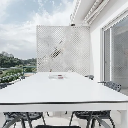 Chique And Spacious Flat In Apartment